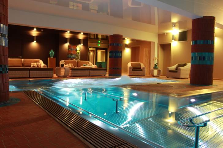 Piscine Interieur Geneve Suisse